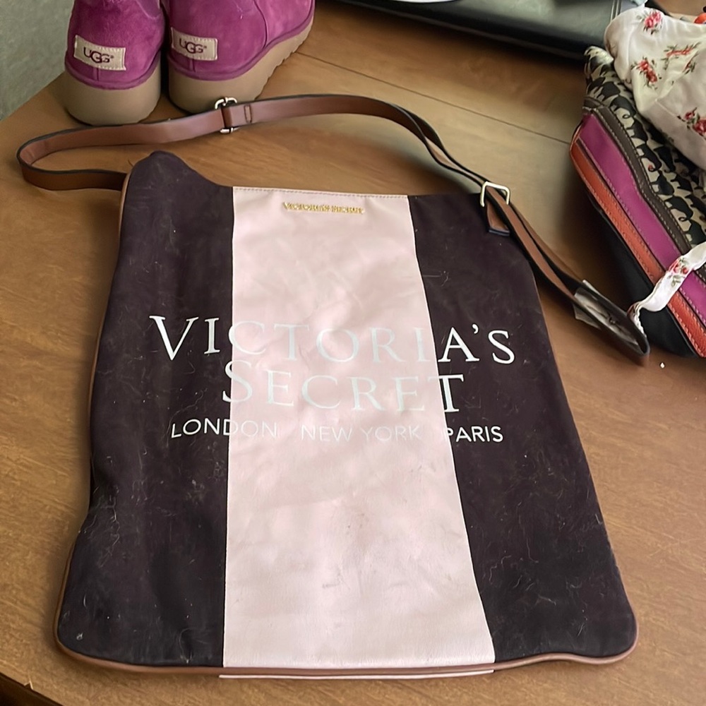 Gently used Victoria’s Secret bag